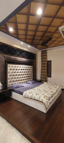 Family friendly lavish and luxury stay with open terrace , bar space and jacuzzi