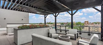 Luxury 2Bd Condo DT Minneapolis, Minutes From Convention Center & US Bank Arena