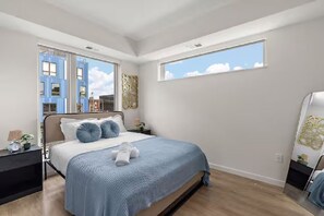 2 chambres, fer et planche à repasser, Wi-Fi gratuit, draps fournis