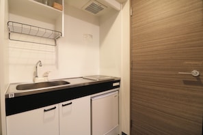 Microwave, stovetop, toaster, rice cooker