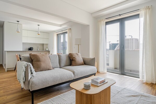 Télévision, chaîne hi-fi