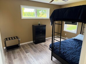 2 bedrooms, free WiFi, bed sheets