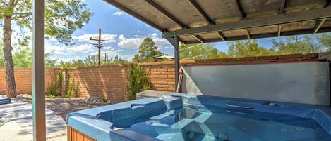 Tina de hidromasaje al aire libre