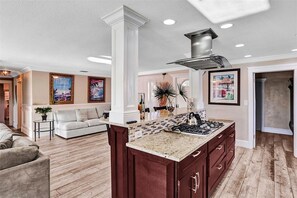 Interior - Sun-Soaked Retreat with Pool in Pompano Beach (Pompano Beach)