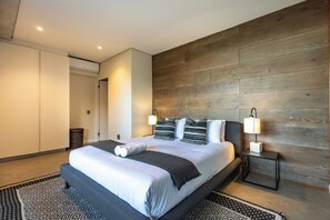 3 chambres, fer et planche à repasser, Wi-Fi gratuit, draps fournis