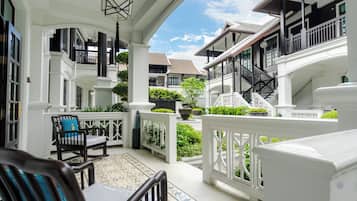 City Side Garden Suite | Terrace/patio