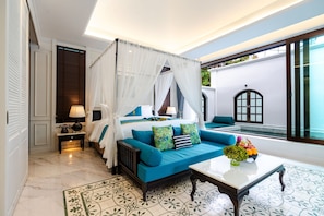 Panorama View Suite | Két bảo mật tại phòng, bàn, phòng cách âm, bàn ủi/dụng cụ ủi quần áo