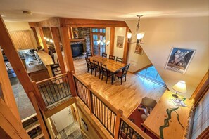 Dining - Peak & Pine: 4-bedroom mountain townhouse at Kicking Horse Mountain Resort (Golden)