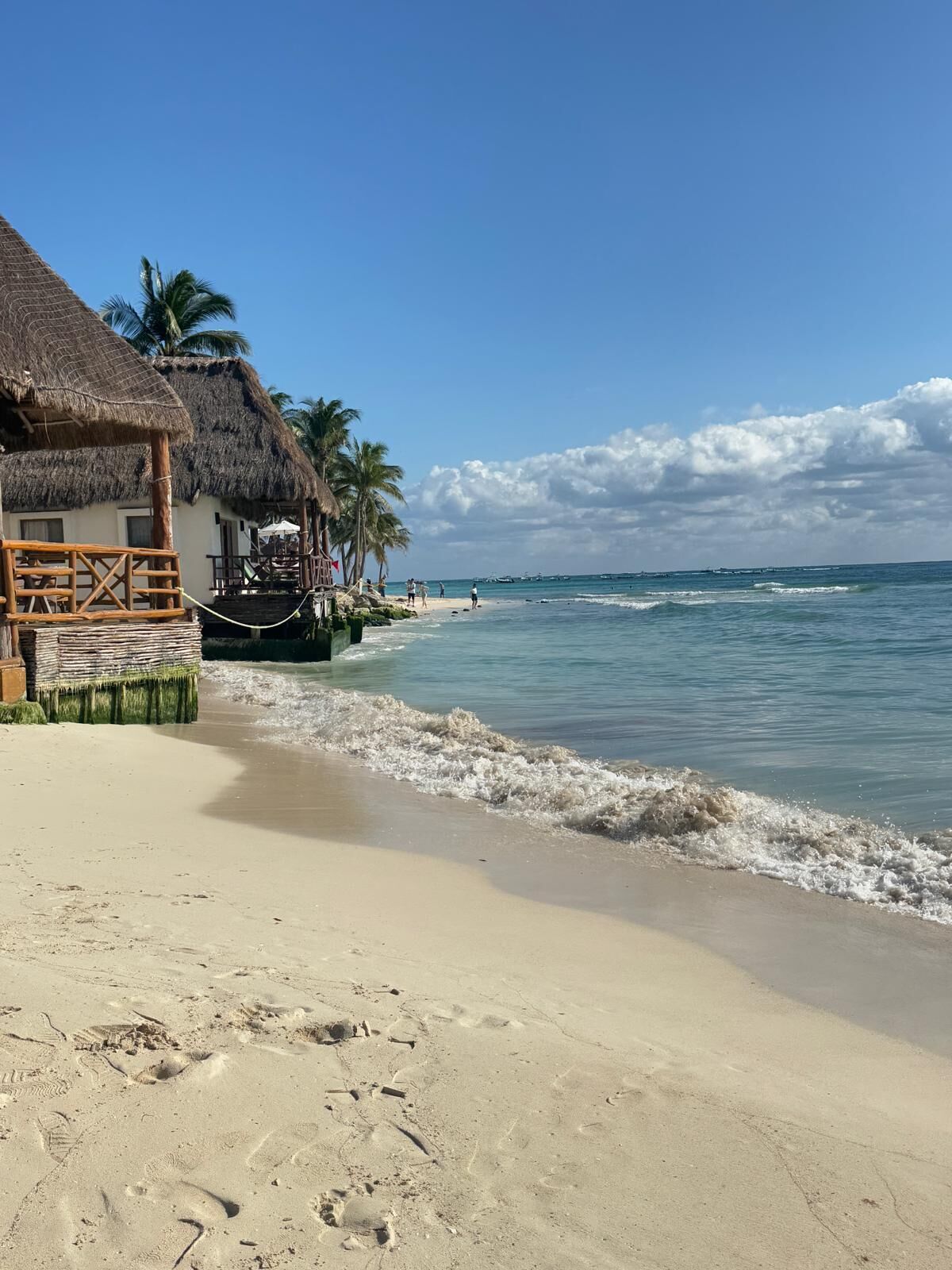 In Strandnähe, Liegestühle, Strandtücher