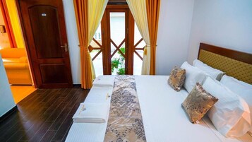 Comfort Double Room, Garden View | Desk, free WiFi