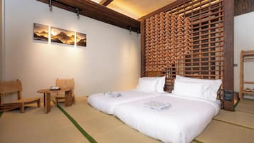 Superior Room, City View | Desk, laptop workspace, soundproofing, free WiFi