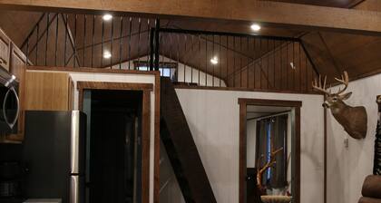 Cozy Cabin on 20 Acres with Stunning Mountain Views in Saint Ignatius
