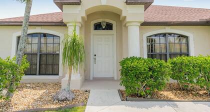 VRCC Villa Poolside Palms