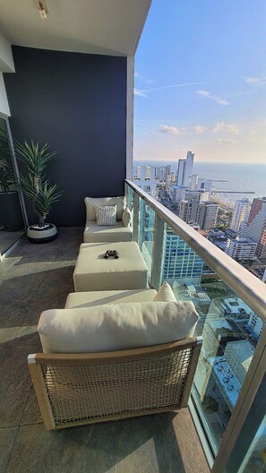 Property grounds - Luxury 1 Bedriom OceanView|King Bed|Pool|Maid|Beach|Personal Concierge  (Cartagena de Indias)