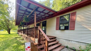 Exterior - The Cryptid Ranch - 4 Bedroom Cryptid Themed Home Close to Amenities (Exchange)