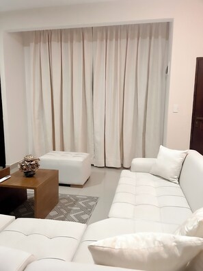 Living area - Posada Express Fast Check (Santa Cruz)