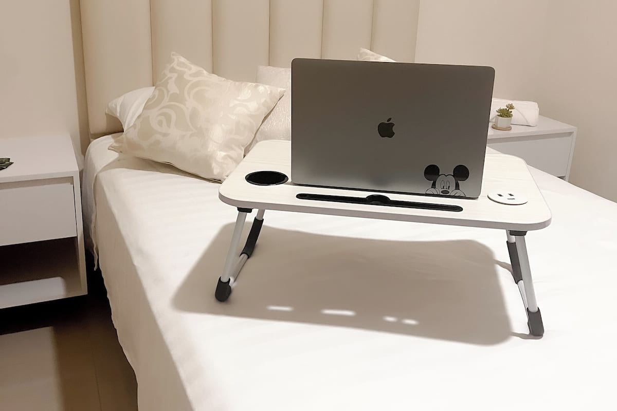 Decoración personalizada, muebles diferentes y wifi gratis