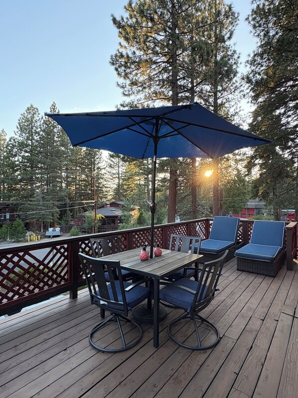 تناول الطعام بالخارج