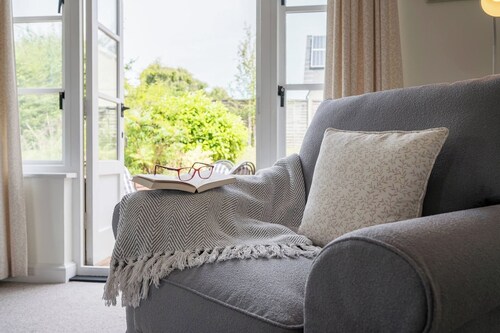 Hollybank Cottage, Ufford