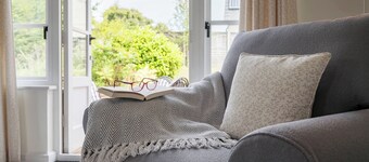 Hollybank Cottage, Ufford