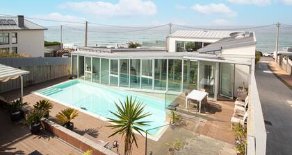 AG Villa Razo Luxury in first line with swimming pool