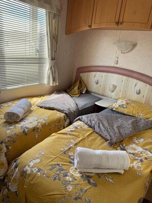 2 bedrooms, WiFi, bed sheets