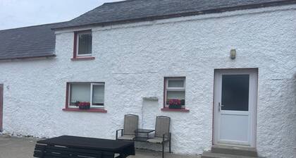 Kilkenny Organic Farm 2-Bed Apt, Sleeps 4, Parking