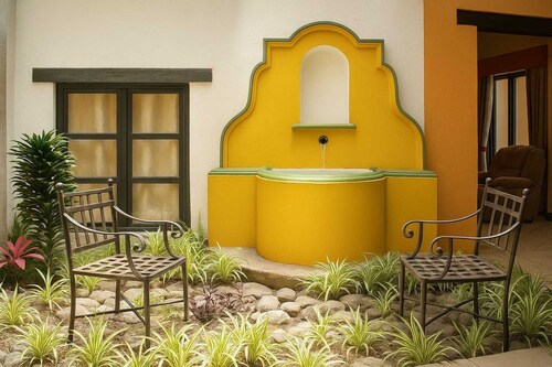 Free Parking | Shared Jacuzzis and saunas + Private Pool | Antigua Guatemala