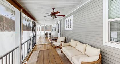 Riverfront, dog-friendly, mountain views, a/c, deck, ski nearby, gas stove, w/d