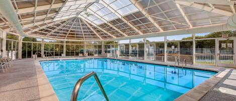 Innenpool, beheizter Pool