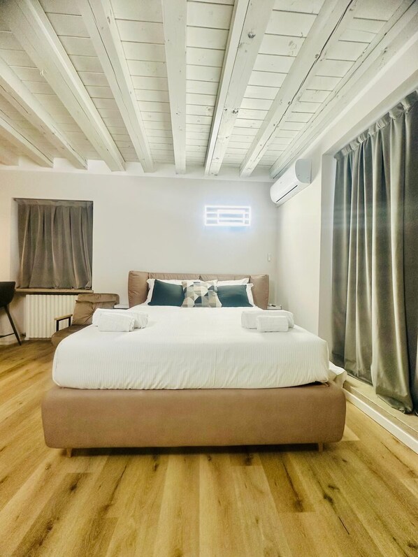 1 chambre, fer et planche à repasser, Wi-Fi gratuit, draps fournis