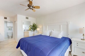 2 slaapkamers, een strijkplank/strijkijzer, internet, beddengoed