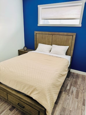 2 chambres, fer et planche à repasser, Wi-Fi, draps fournis