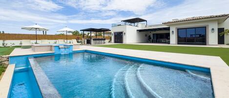 Una piscina riscaldata