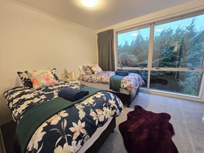 2 soverom, strykejern/-brett, wi-fi (inkludert) og sengetøy