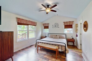 4 habitaciones, internet y ropa de cama