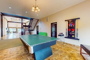 Spielezimmer