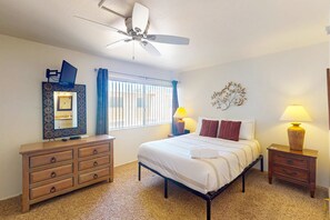 2 habitaciones, tabla de planchar con plancha, internet y ropa de cama