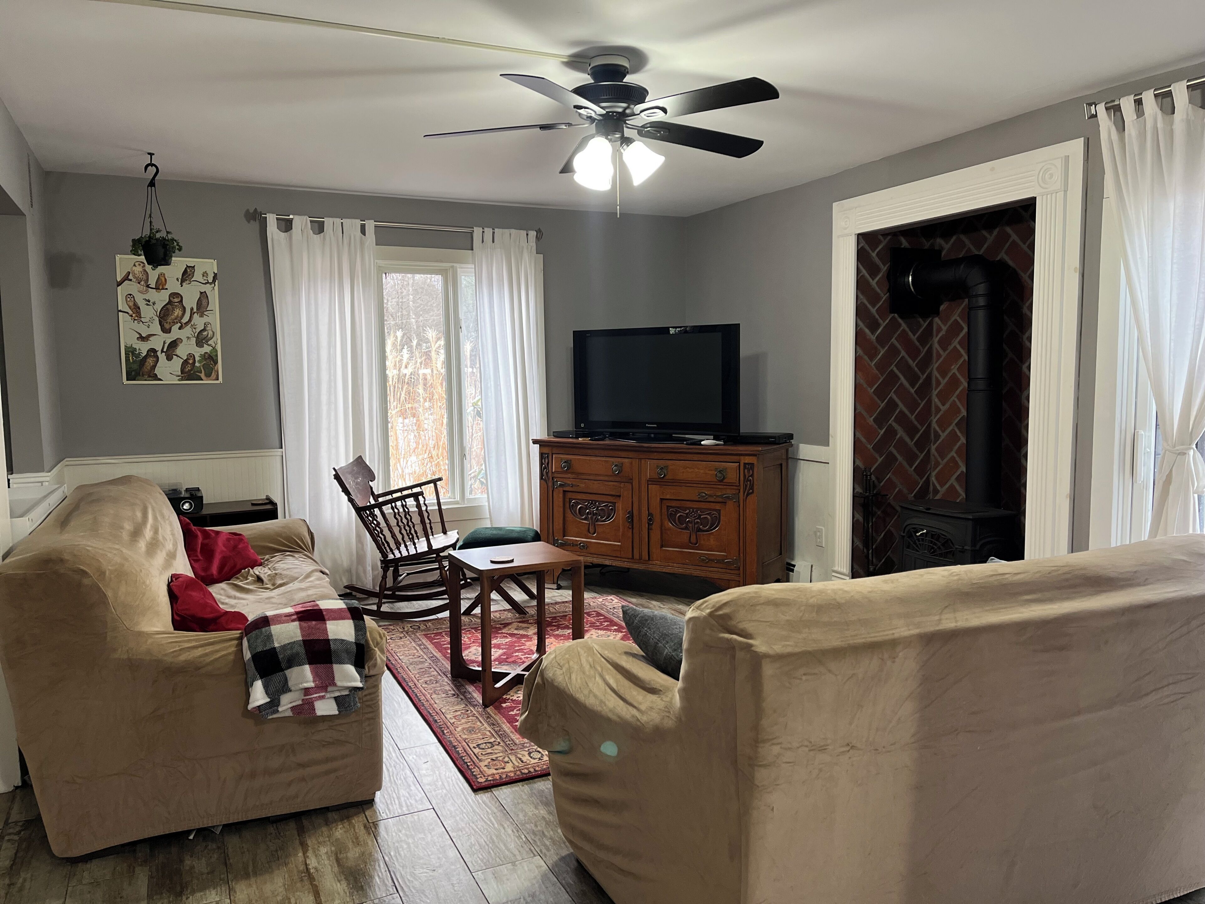 Peaceful 3-bedroom Cottage In The Woods In Brandon - バーモント州