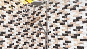 Bungalow, Garden View | Bathroom