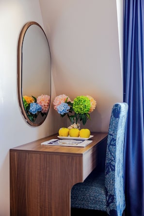 Quadrupla Grand, non fumatori, vista città | Biancheria da letto di alta qualità, materassi a doppio strato