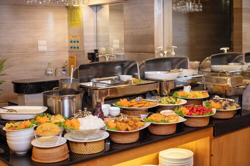 Sky Charm Hanoi Hotel and Spa