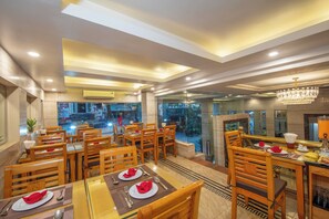 Restaurant - Sky Charm Hanoi Hotel and Spa (Hanoi)