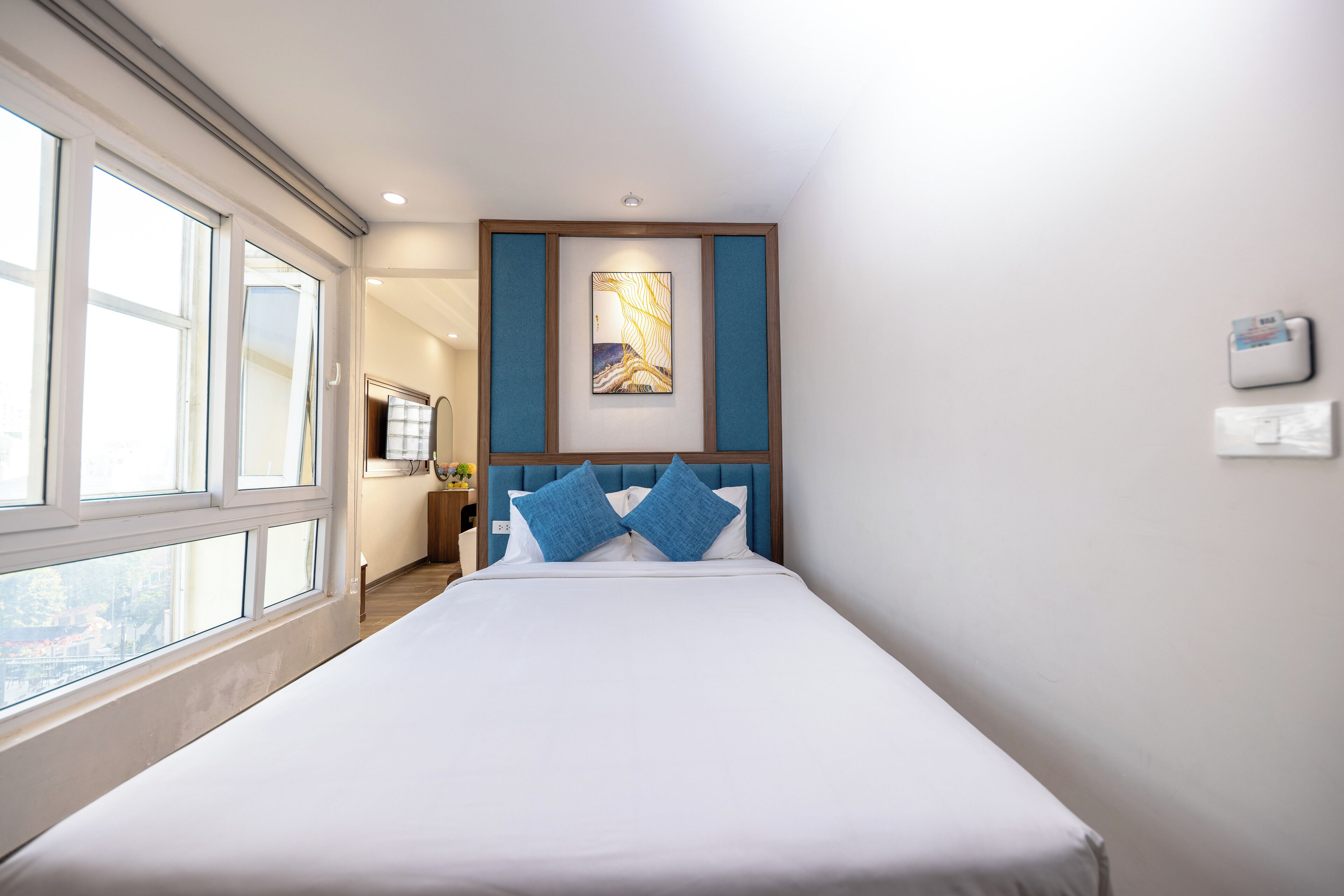 Quarto quádruplo presidencial, para não fumantes, vista para a cidade | Roupas de cama premium, camas com colchões pillow-top