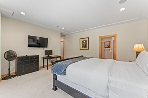 4 quartos, ferros/tábuas de passar roupa, berço de viagem, Wi-Fi