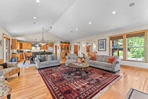 Télévision, cheminée