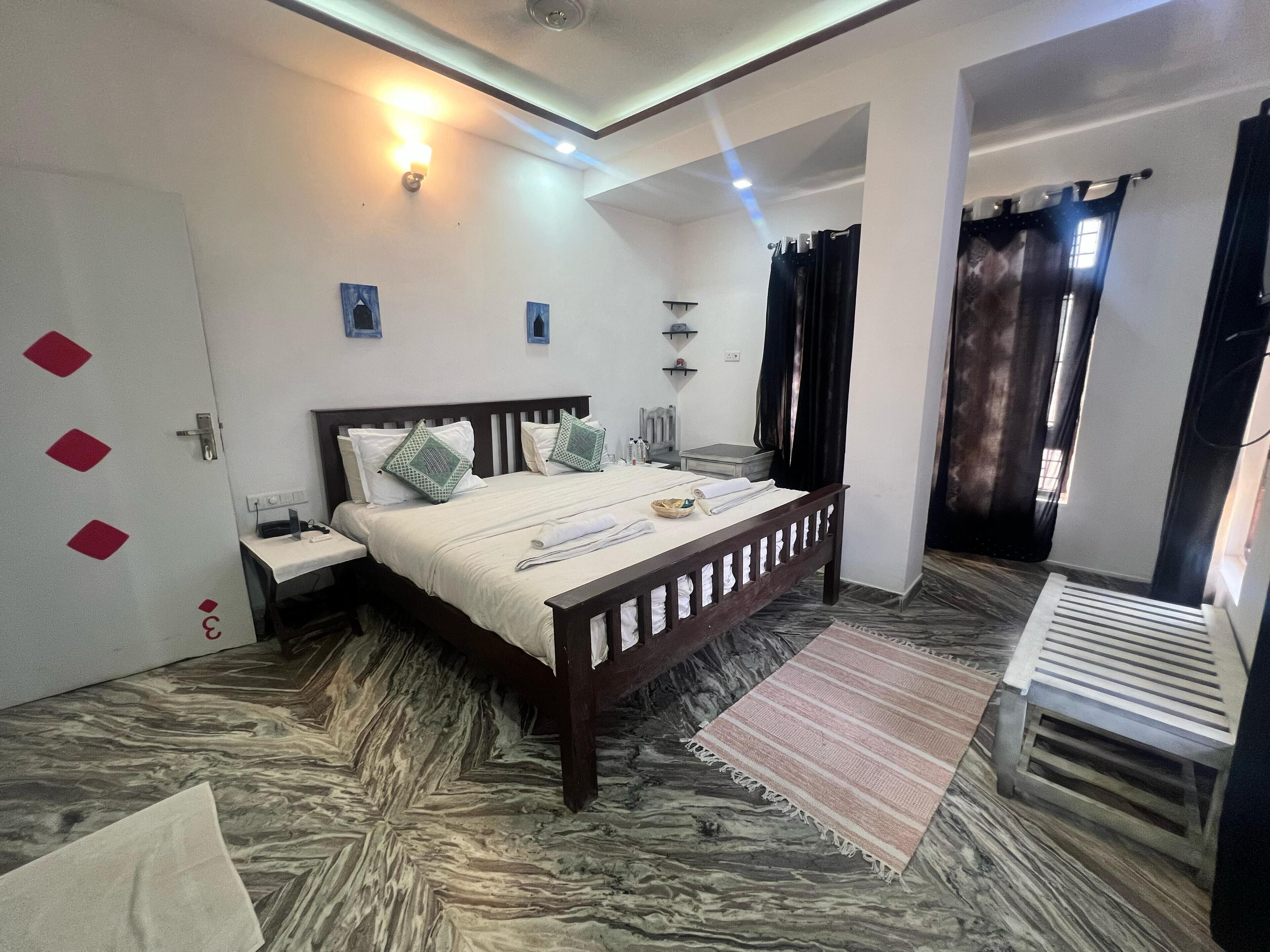 ห้องดีลักซ์ดับเบิล, วิวเมือง | โต๊ะทำงาน, เตารีด/โต๊ะรีดผ้า