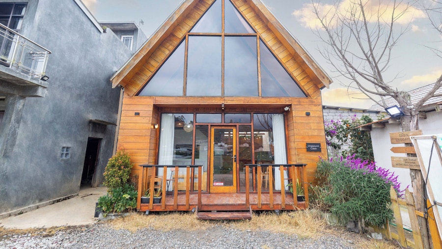 Linggayoni Cabin Dieng