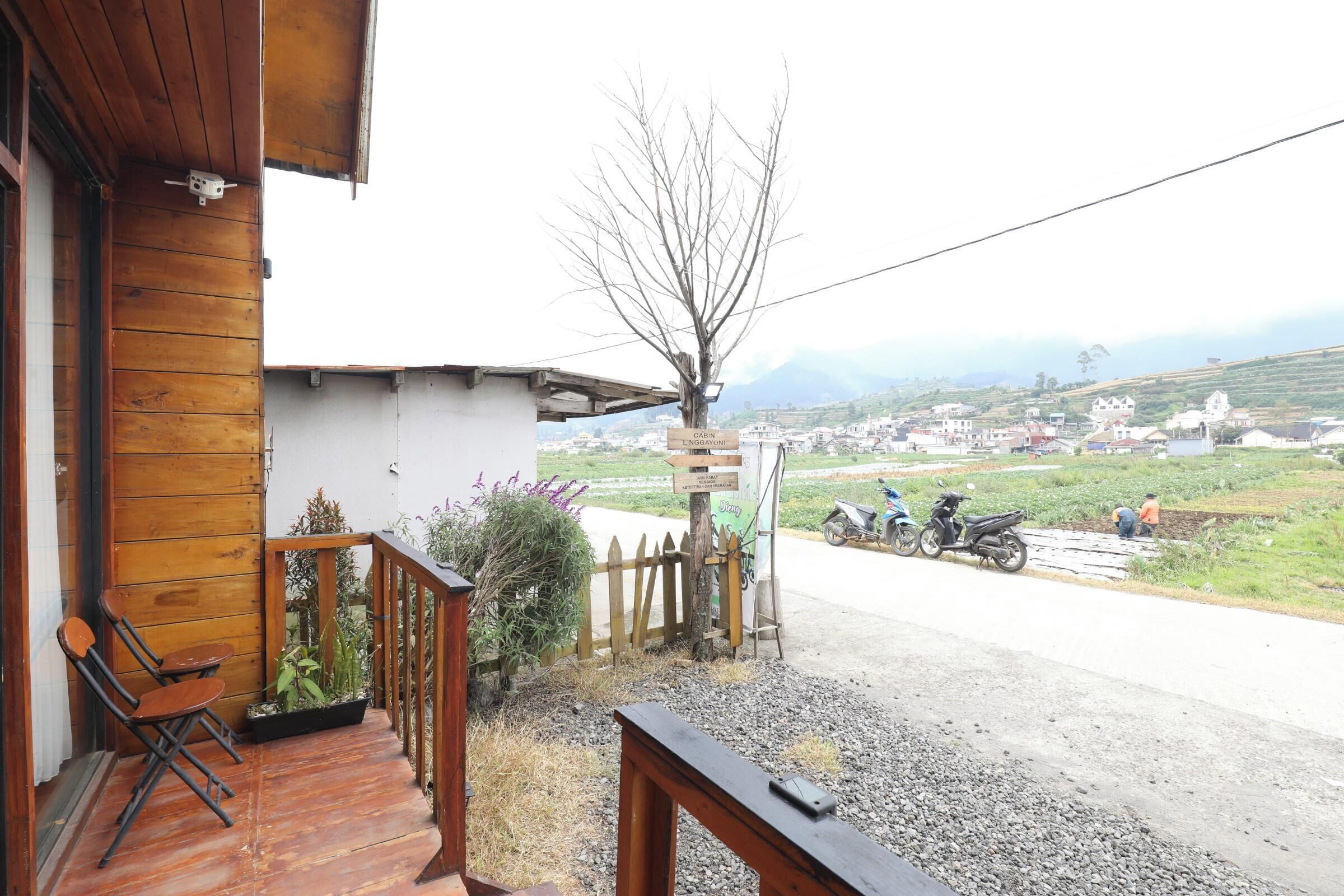 ด้านหน้าที่พัก