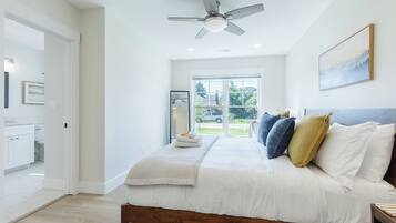 2 bedrooms, desk, iron/ironing board, free WiFi